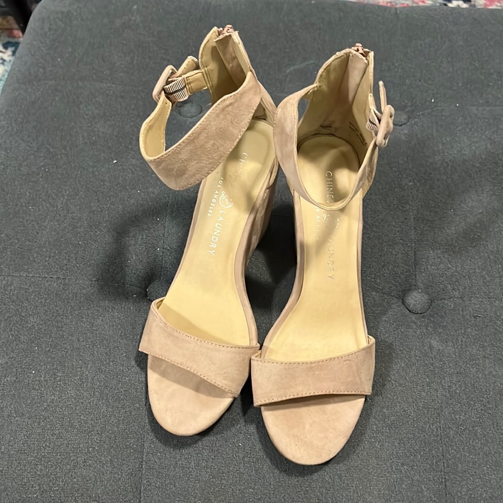 Chinese laundry strapped wedge, size 8